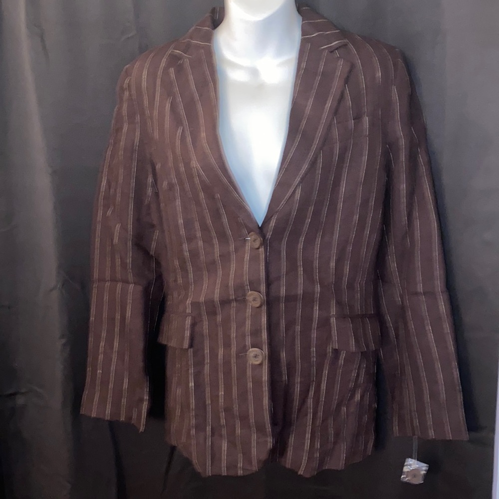 #14 Woman blazer size 8